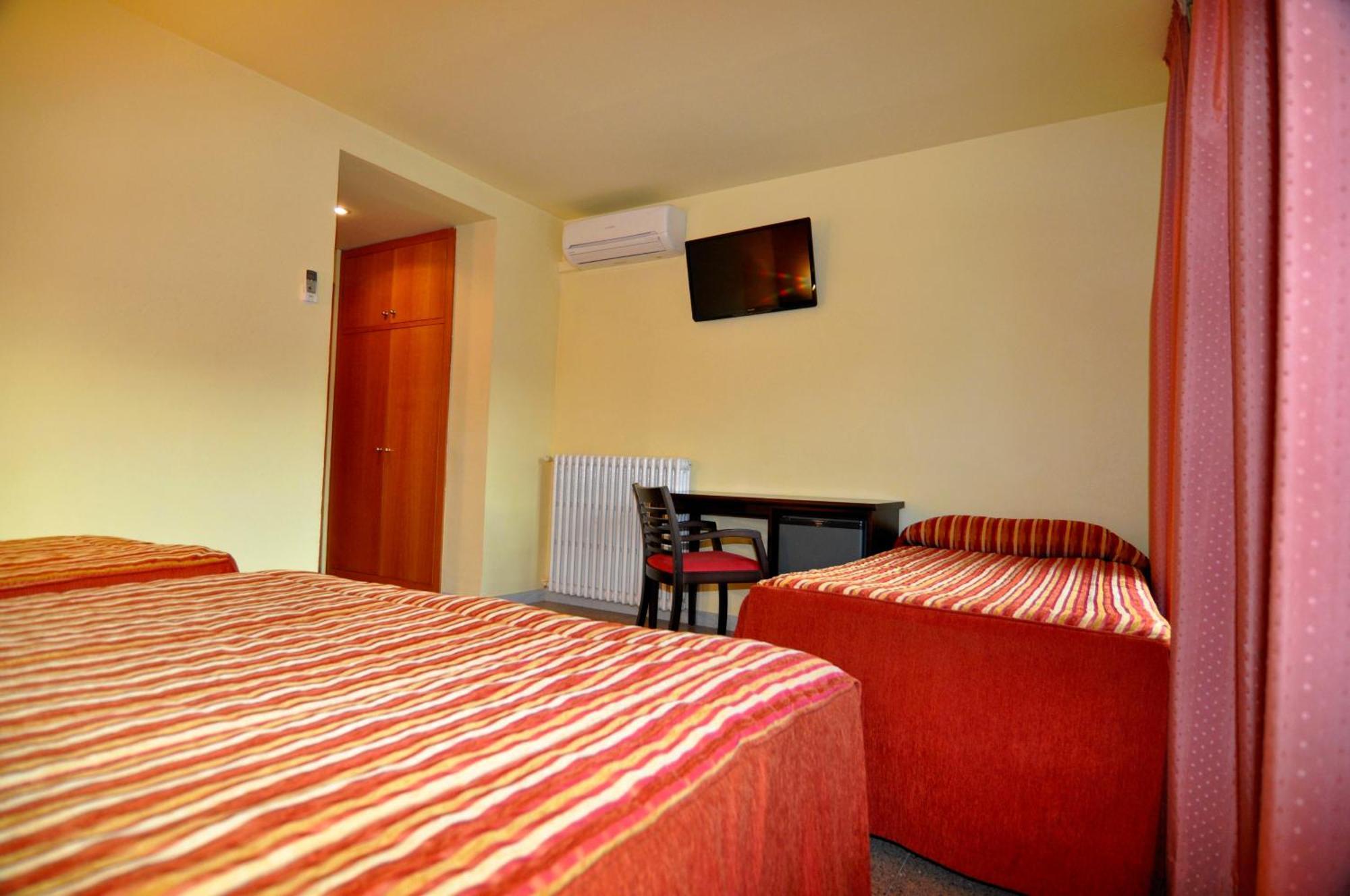 Hotel Sole La La Pobla de Segur Zewnętrze zdjęcie